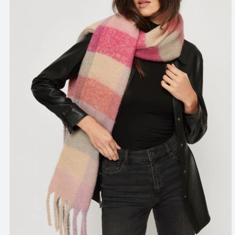 Dynamite oversized scarf